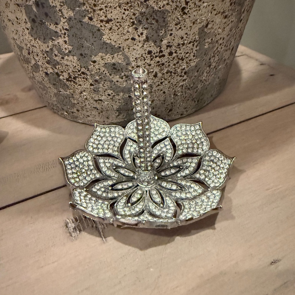 Olivia Riegel Elegant Silver Jewelry Holder